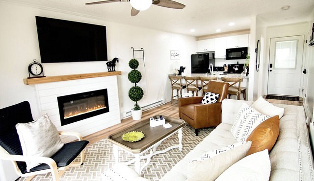 ~Sunrise Haven~near the slopes! Majestic sunrises and comfort awaits!