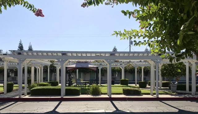 Sunrise Inn Turlock