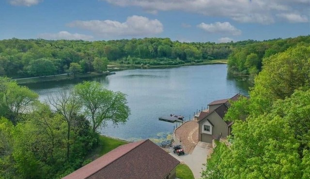 Sunrise Lake House