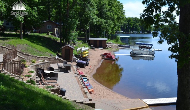 Sunrise Lodge! Beautiful Vacation Home with Amazing Lake Views!