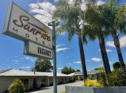 Sunrise Motel