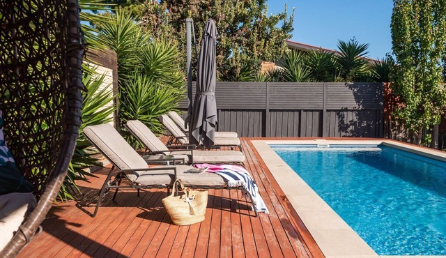 Sunrise Oasis | Luxe Pool, Spa & Cinema