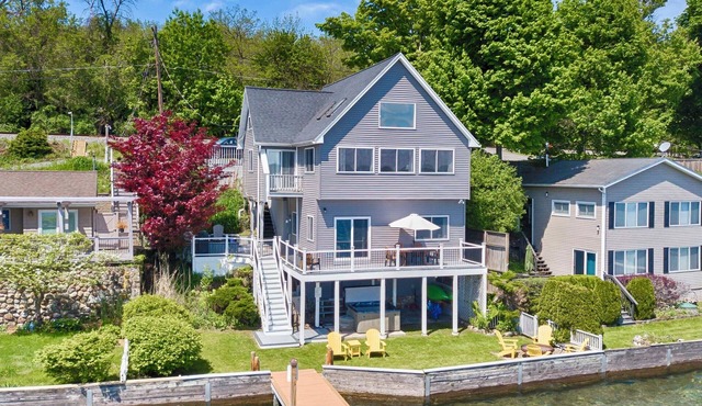 Sunrise On Harmony - Blissful Relaxation on Seneca Lake!