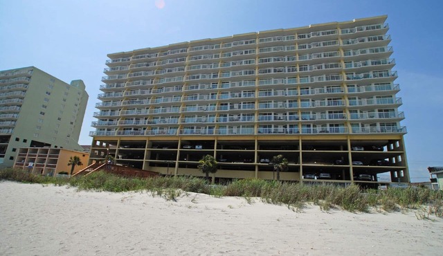 Sunrise Pointe Oceanfront Resort