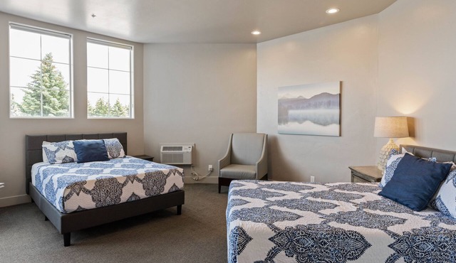 Sunrise Resort Room #203 | 2 Bed, 1 Bath