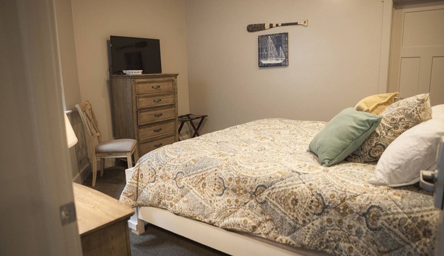 Sunrise Resort Room #101 | 0 Bed, 1 Bath