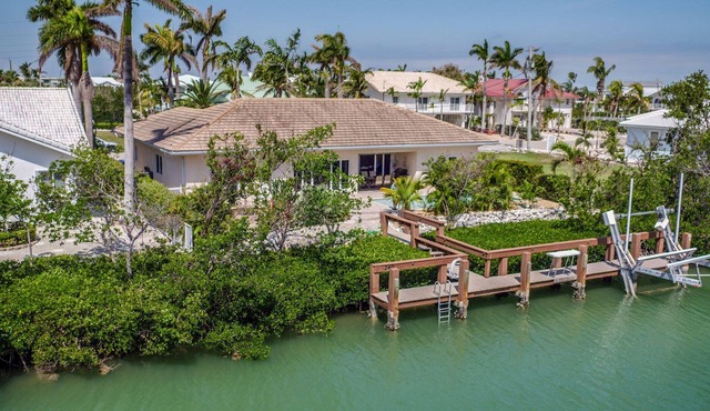 Sunrise Retreat 3bed/2bath | 3 Bed, 2 Bath