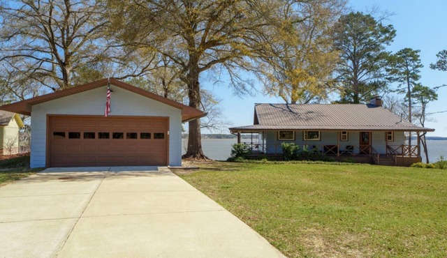 Sunrise Retreat, Sunrise Retreat- Lakefront Getaway on Lake Eufaula