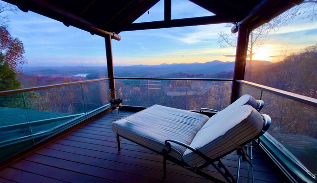 Sunrise Ridge – Lake & Mountain View Luxury