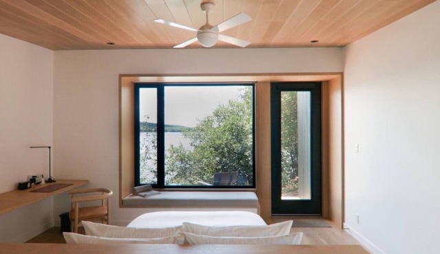 Sunrise Soaker at Dimensions | Cabin Four | Meals Included