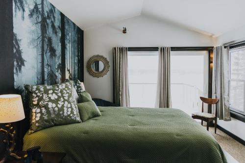 Sunrise Suite at the Blue Heron Retreat