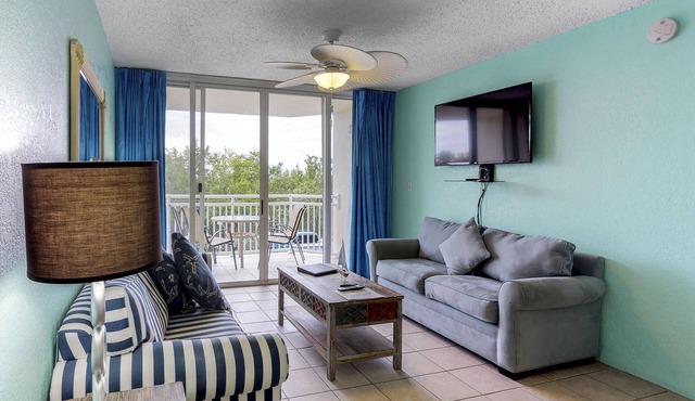 Sunrise Suites Condo with Balcony - Shared Pool, Hot Tub, Tennis, Free Parking