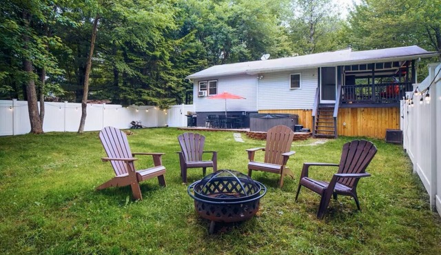 Sunrise Summit | Pet-Friendly Hot Tub Fenced Yard