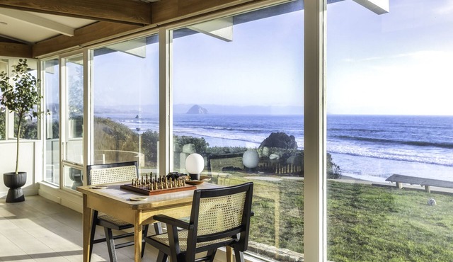 Sunrise to Sunset Views Cayucos Beachfront Home