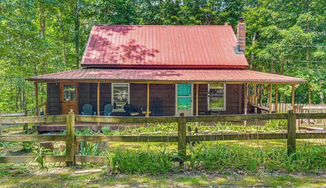 Sunroom, Grill & Wraparound Porch: Jamestown Home