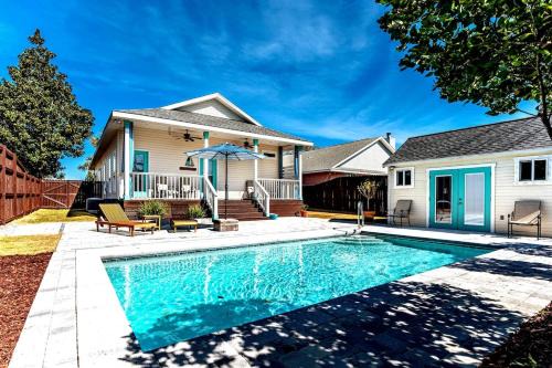 Sunsail Cottage Pool heat & Golf Cart Deals