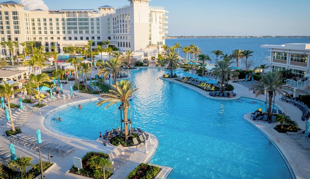 Sunseeker Resort Florida Gulf Coast, Curio Collection Hilton