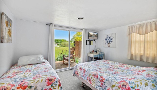 Sunset Acres Motel - Number 8