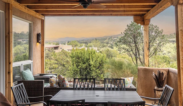 Sunset and Sunrise Views, Amazing Primary Suite