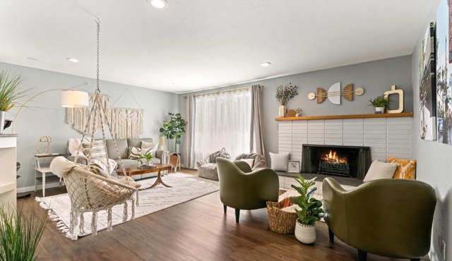 Sunset Ave Lux! 4BR Large Home in Downtown Boise