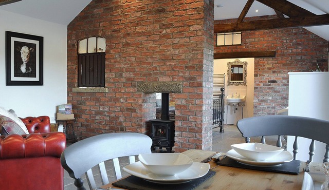 Sunset Barn - UK12855