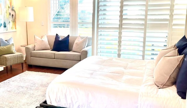Sunset Bay~Bay/Sunset View Condo in Daphne, AL