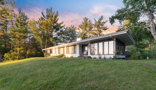 Sunset Bay Lake Home w/Sauna & 32ft Dock