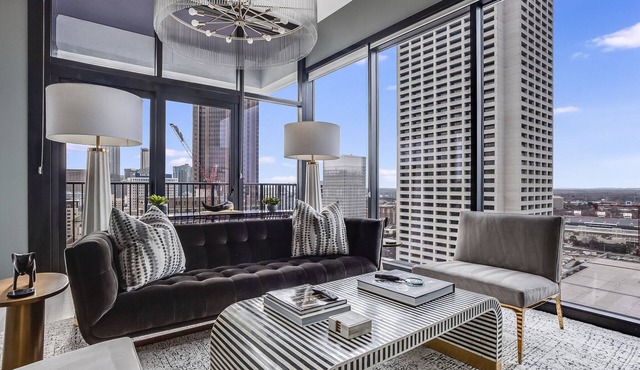 Sunset Boulevard by Atlanta Luxury Rentals