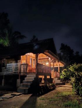 Sunset Bungalow Tetebatu