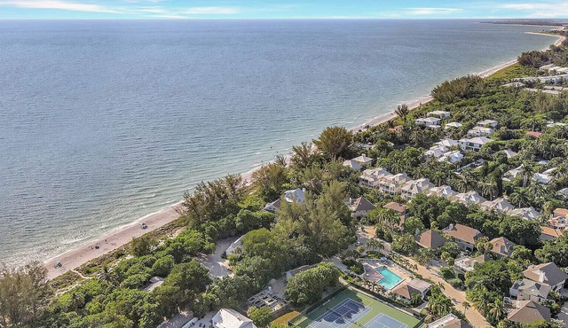 Sunset Captiva 10 - Private home just steps to the beach