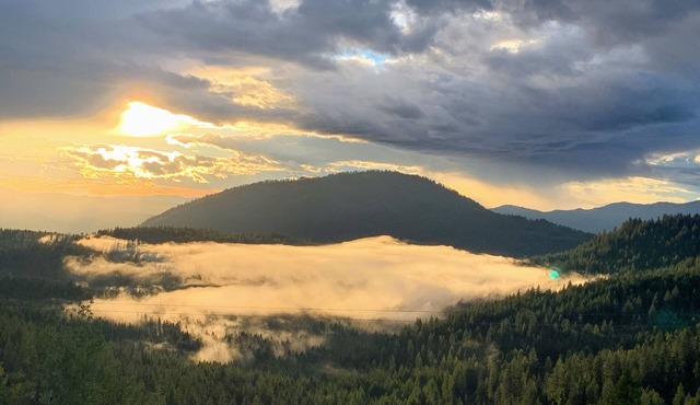 Sunset Chalet at 49 Degrees North