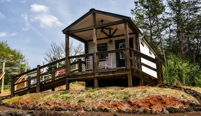 Sunset Cottage | 1 Bed, 1 Bath | Pet Friendly | Firepit