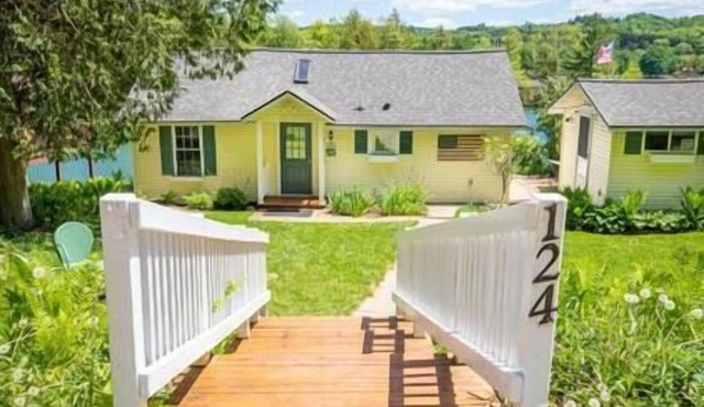 Sunset Cottage #3, Lake Moraine Home #3 Near Colgate University