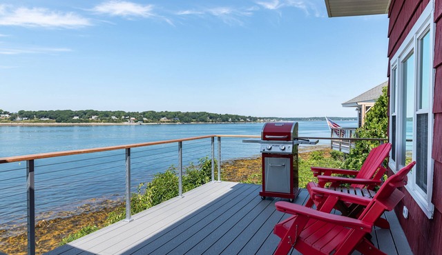 Sunset Cottage - Capture Breathtaking Sunsets from this Beautiful Home