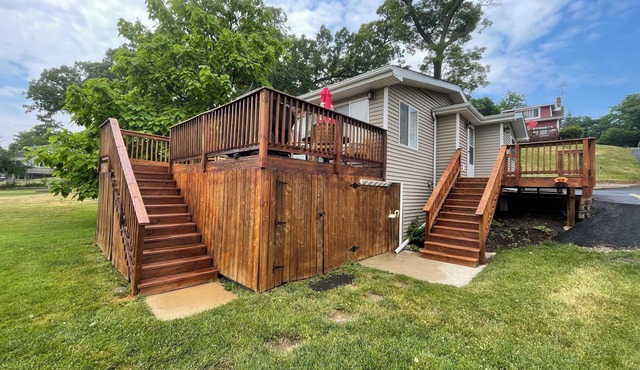 Sunset Cottage on Lake Pistakee