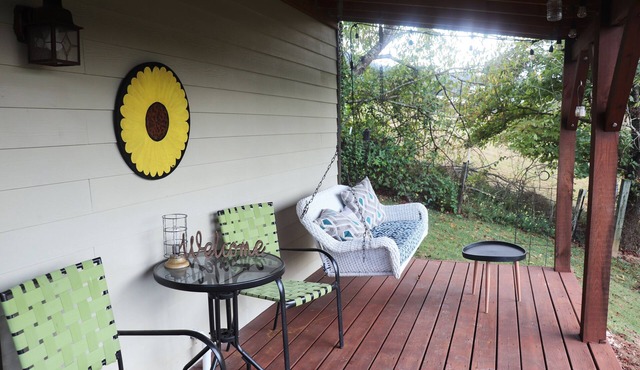 Sunset Cottage with Beautiful Blue Ridge Mountain Views