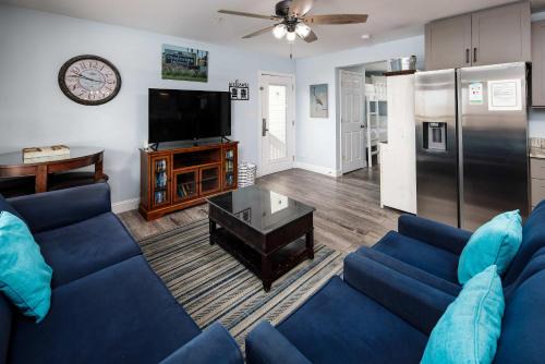 Sunset Cottages 6C Pet friendly condo