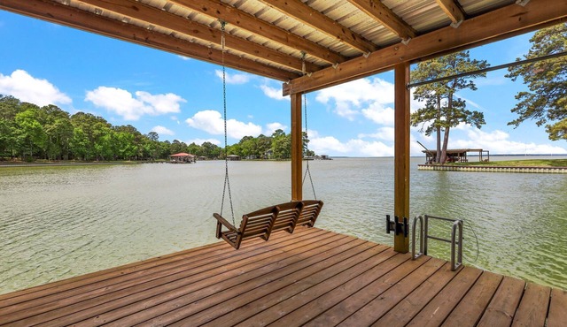 Sunset Cove #1 - Lakefront Retreat, Waterfront with Spectacular Sunset Views!