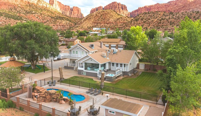 Sunset Cove at Zion Canyon ☼ 6BR 6BA Pool w/Waterfall, Hot Tub, Sauna, Gym