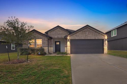 Sunset Creek Sanctuary - Spacious Family Home