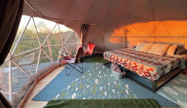 Sunset Dome - Outdoor Shower