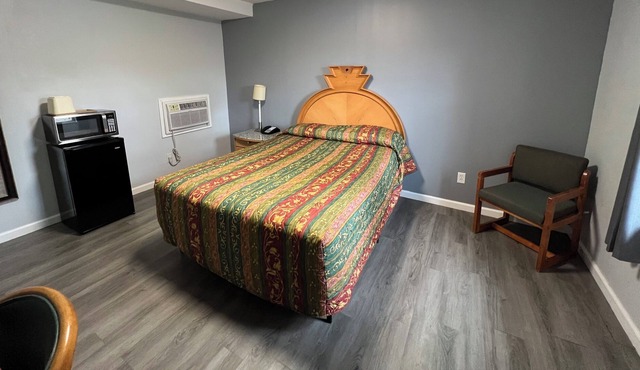 Sunset Dunes Inn & Suites 102