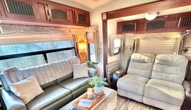 Sunset Glamper , Inground Pool, Pet Friendly