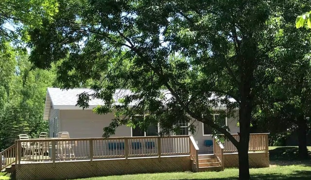 Sunset Grove Cottage on Lake Traverse