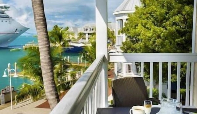 Sunset Harbor Resort & Spa, Hot Tub, Pool