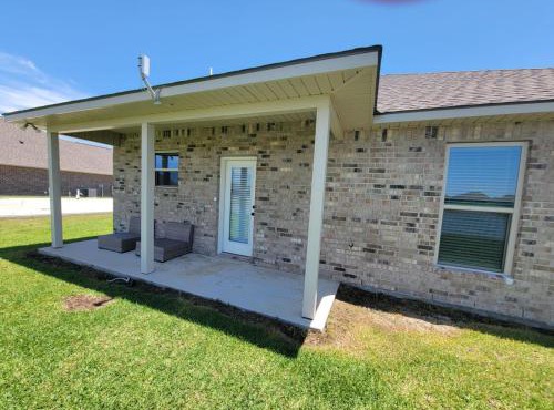 Sunset Hideaway 15 min from Downtown Lake Charles