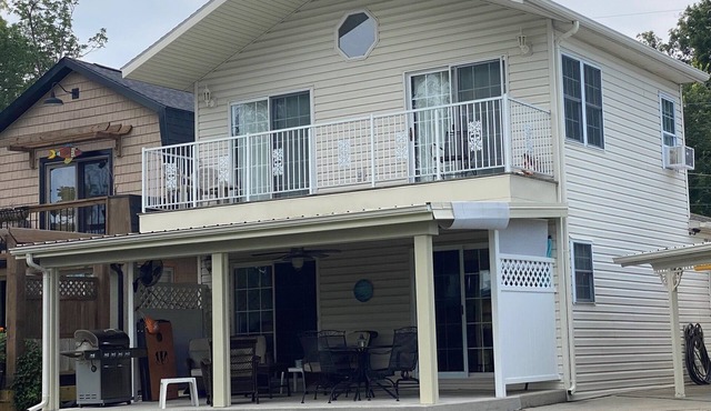 Sunset Hideaway - Lakefront Escape with Private Pool, Dock space & Sunset Views