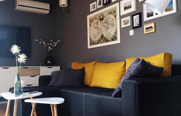 Sunset Hill Apartment