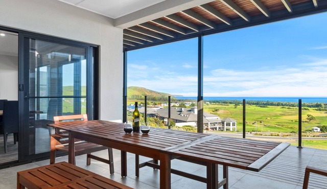 Sunset Horizon @ Lady Bay - 8 Huntingdale Drive