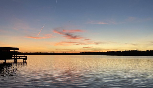 Sunset House on the beautiful Trinity River